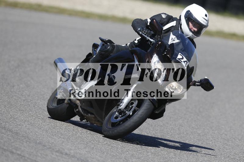 /06 08.04.2026 Cornu Master School ADR/Gruppe blau/24